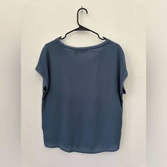 🩵 TAHARI women’s top 🩵 - Picture 4 of 10